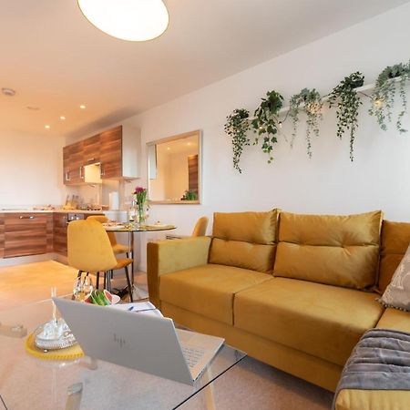 Amber Apartment Oasis - Your Gateway To Southampton'S Vibrant Heart, Port, Shopping Ngoại thất bức ảnh