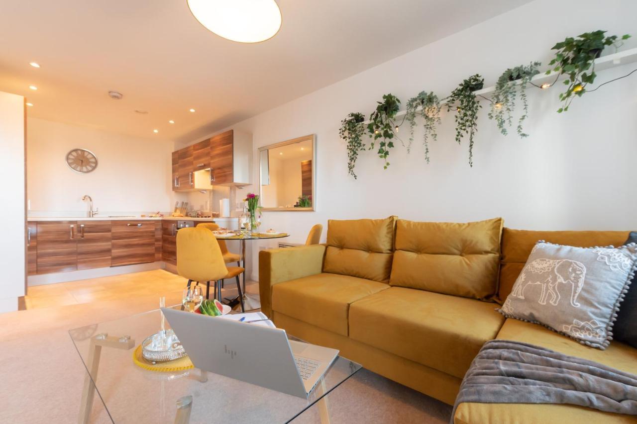 Amber Apartment Oasis - Your Gateway To Southampton'S Vibrant Heart, Port, Shopping Ngoại thất bức ảnh